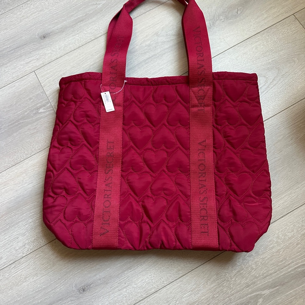 Victoria's Secret Red Tote Bag with Quilted Heart design NEW with tags 🏷️